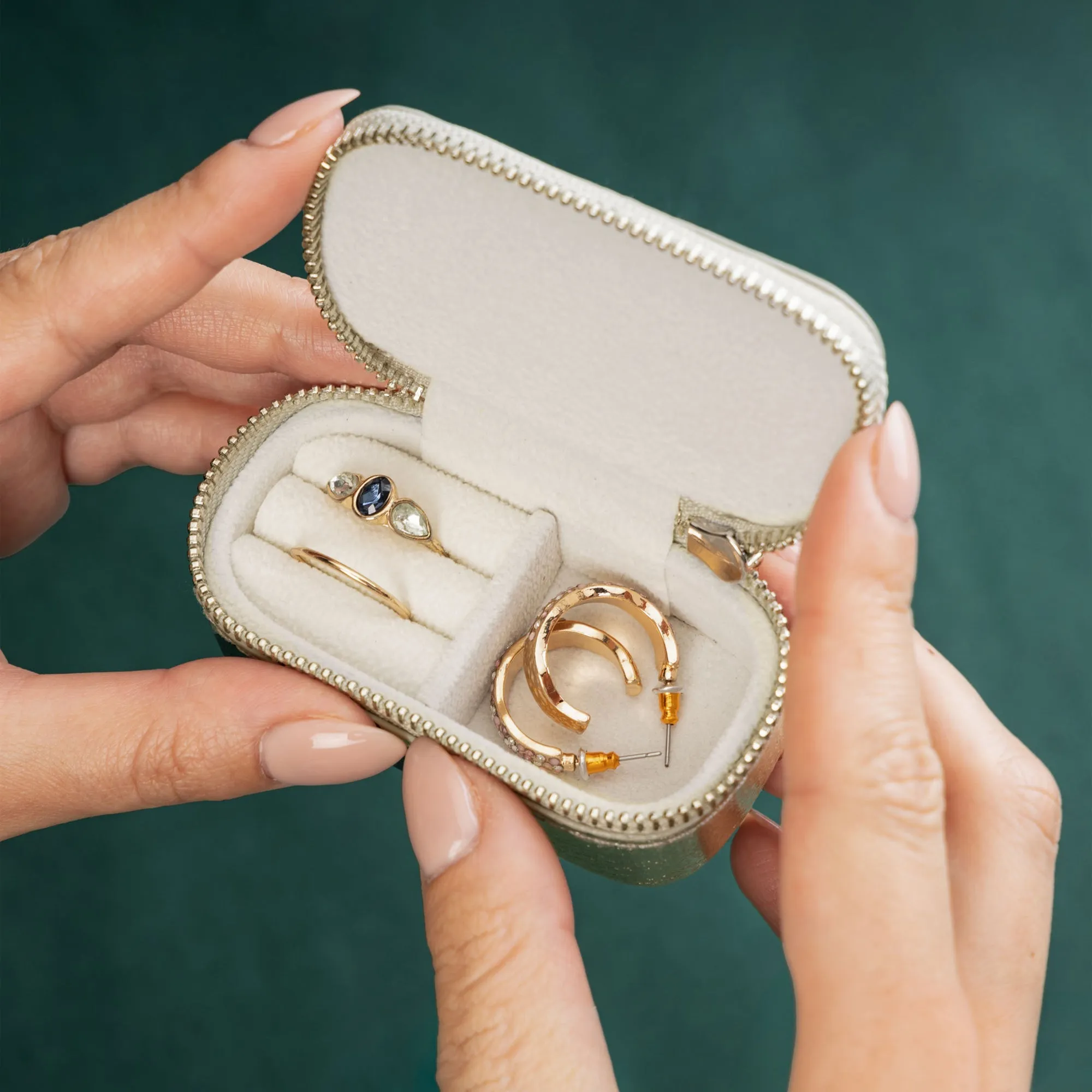 Accessorize London Women's Silver Mini Travel Jewellery Box