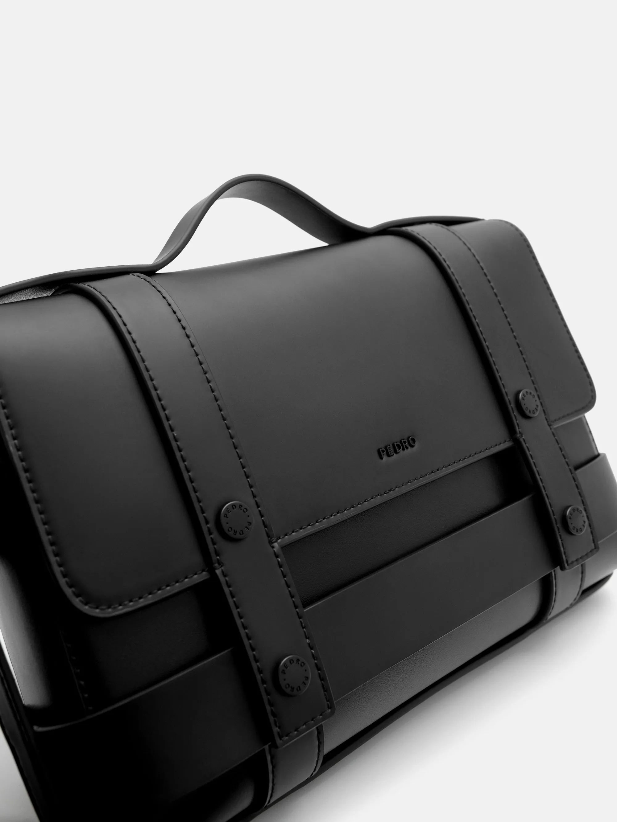 Connor Sling Bag