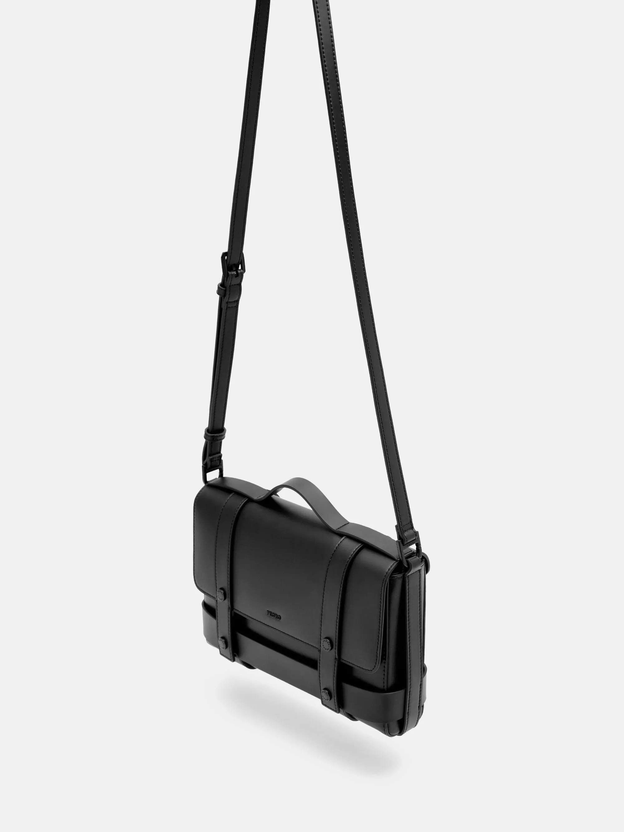 Connor Sling Bag