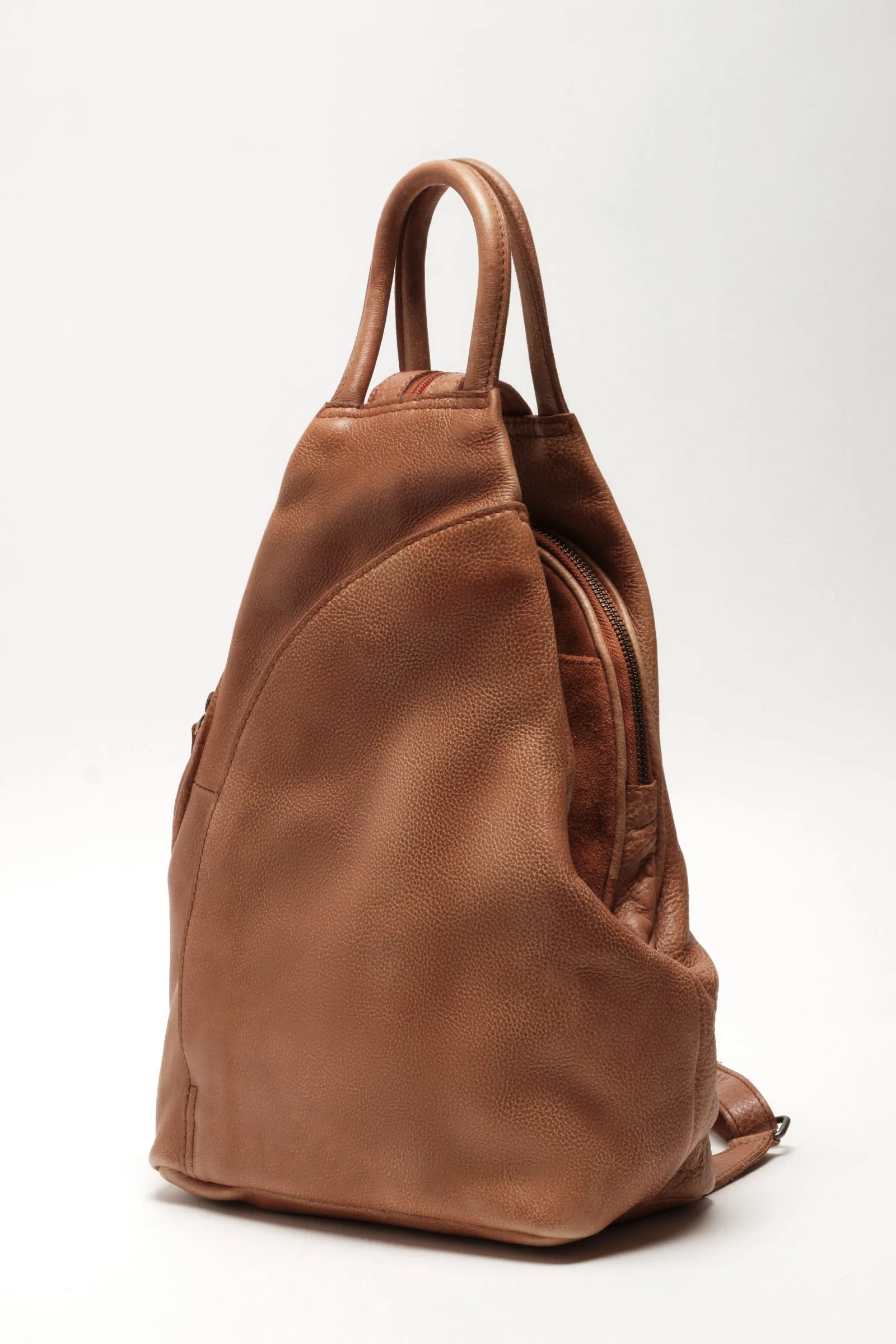 WTF Soho Convertible Bag (Distressed Brown)