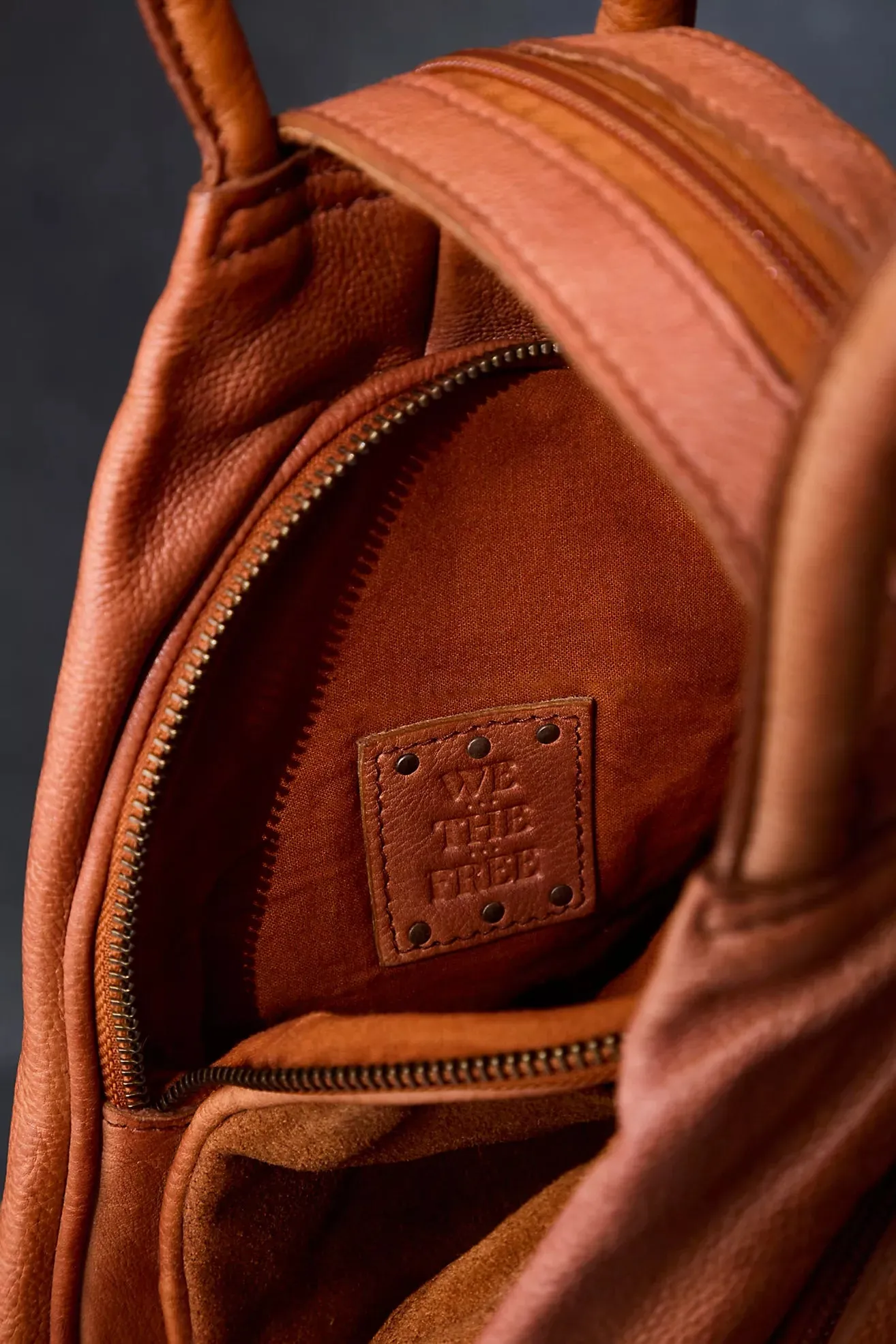 WTF Soho Convertible Bag (Distressed Brown)