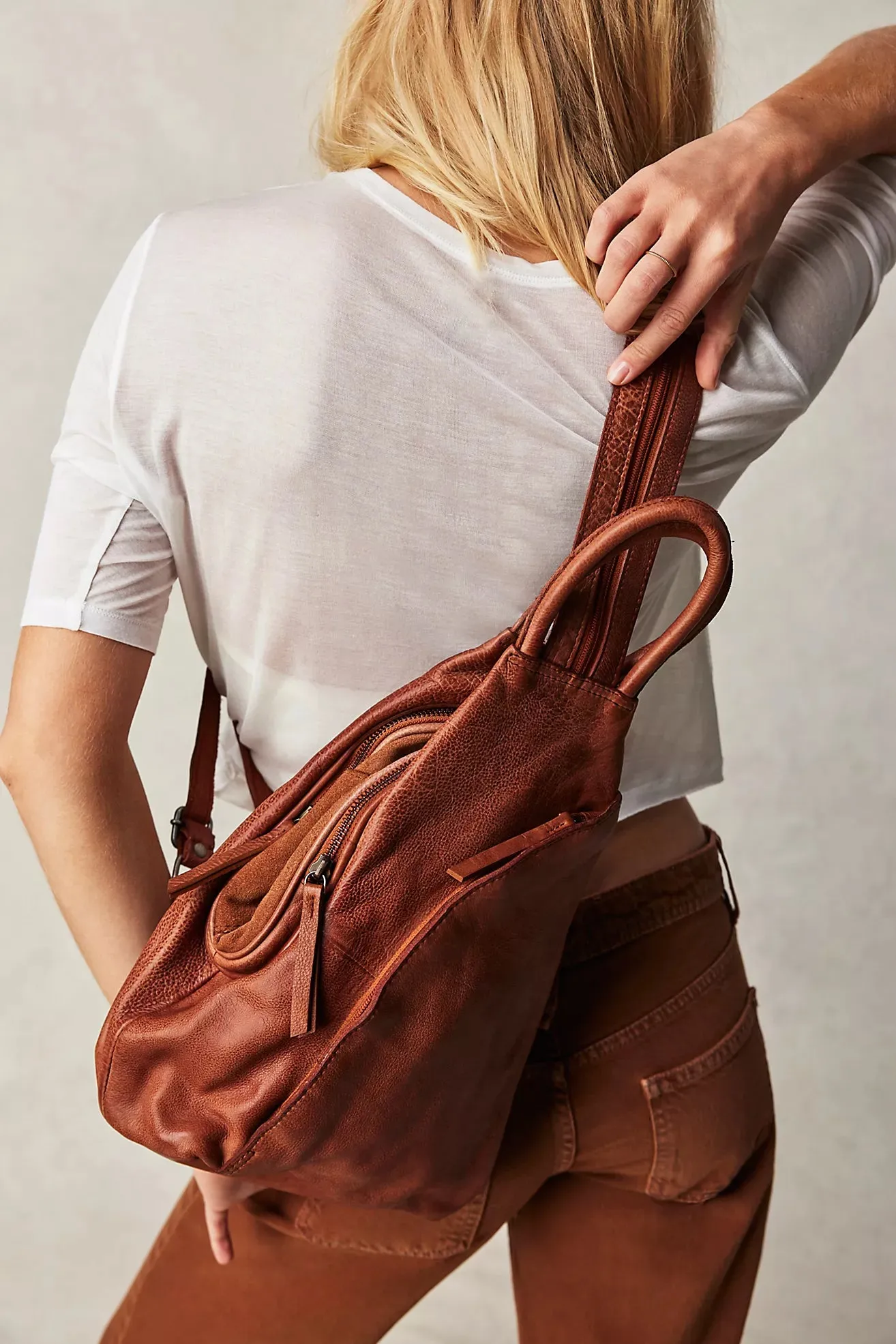 WTF Soho Convertible Bag (Distressed Brown)